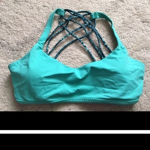 Lulu Lemon Free to be (wild) Sports Bra